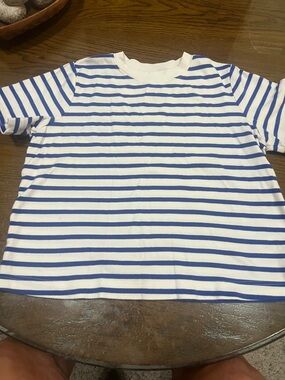 Old Navy White & Blue Striped Short Sleeve Tee